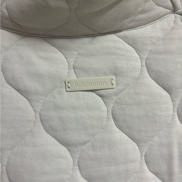 Lululemon quilt scuba half zip - Picture 2 of 5